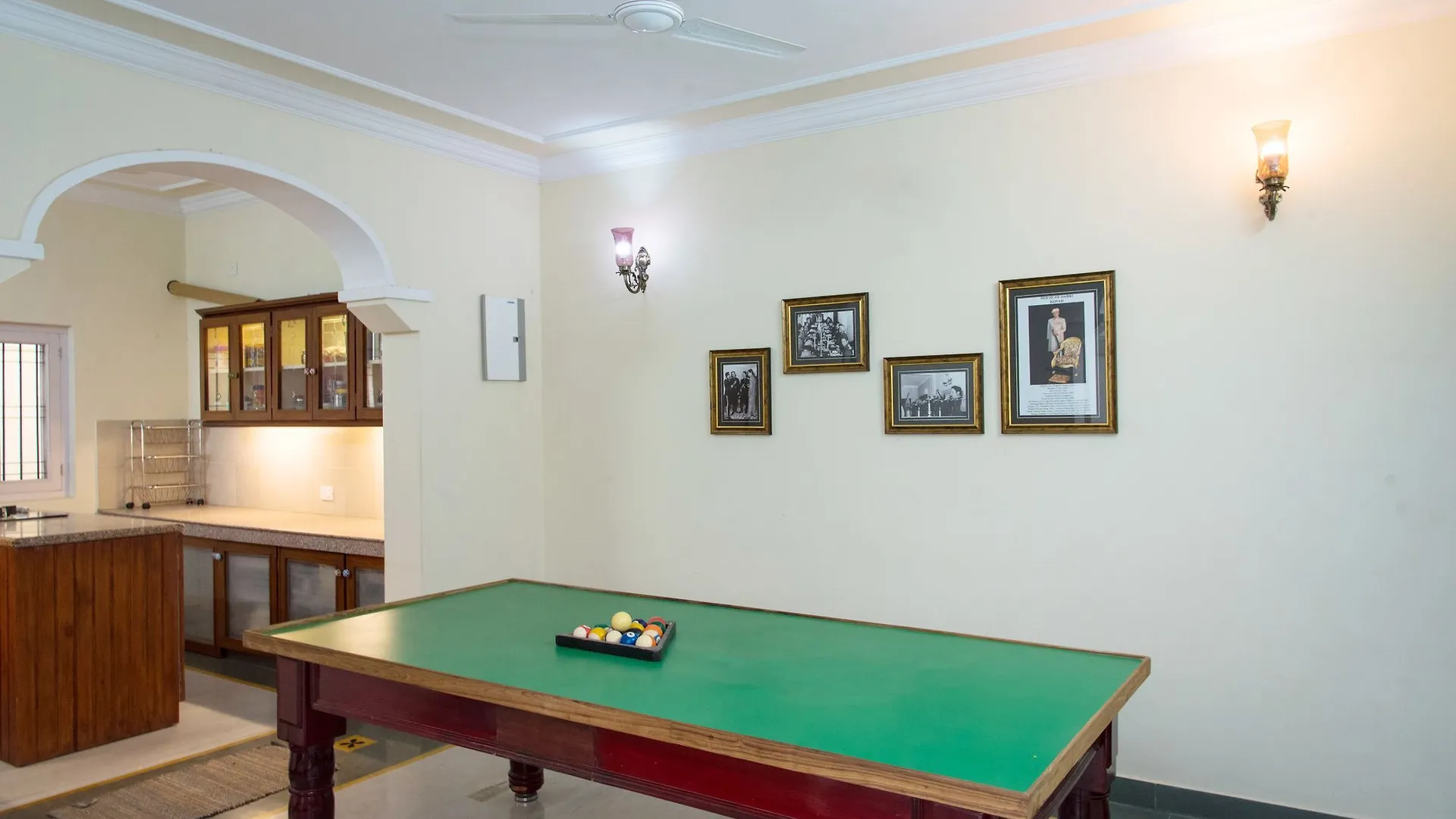 Oyo Home 10949 Mount View 3Bhk Villa Goverdhan Vilas Udaipur 2*,